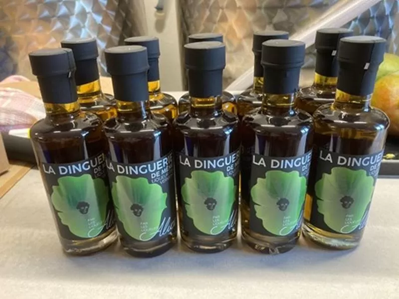 Fabrication de liqueurs artisanales, Roanne, Les Liqueurs Alice