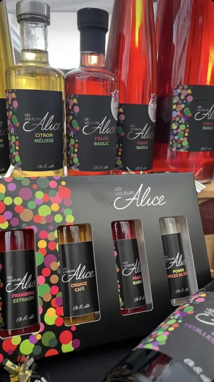 Découvrez notre gamme de liqueurs artisanales pour des cadeaux uniques, Roanne, Les Liqueurs Alice