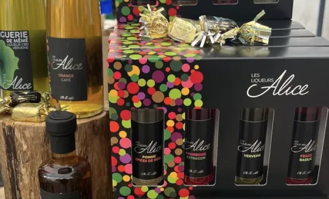 Découvrez notre gamme de liqueurs artisanales pour des cadeaux uniques, Roanne, Les Liqueurs Alice